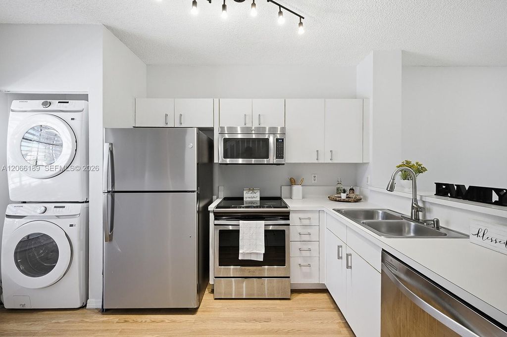 12135 SW 3rd Street, Pembroke Pines, FL 33025