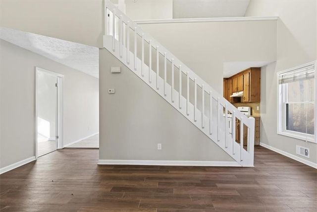 1856 W Elmwood Drive, Acworth, GA 30102