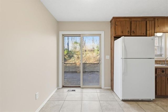 1856 W Elmwood Drive, Acworth, GA 30102