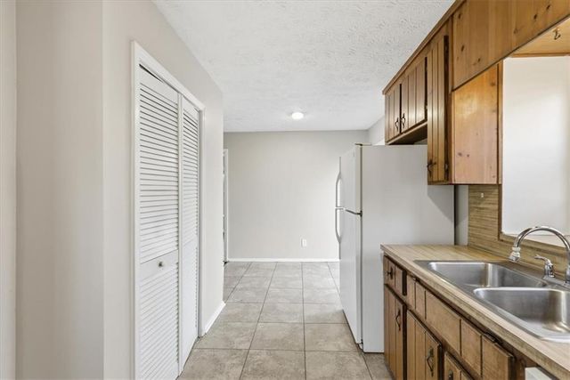 1856 W Elmwood Drive, Acworth, GA 30102