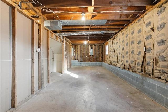 1856 W Elmwood Drive, Acworth, GA 30102