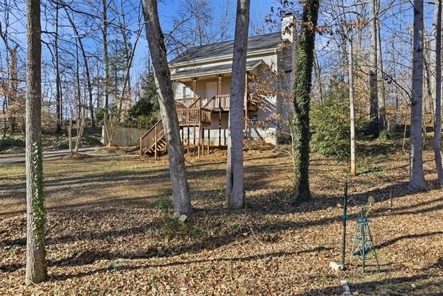 1856 W Elmwood Drive, Acworth, GA 30102