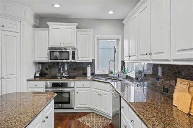 5511 Chouteau Street, Shawnee, KS 66226