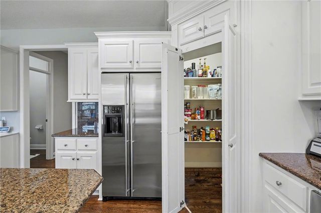 5511 Chouteau Street, Shawnee, KS 66226