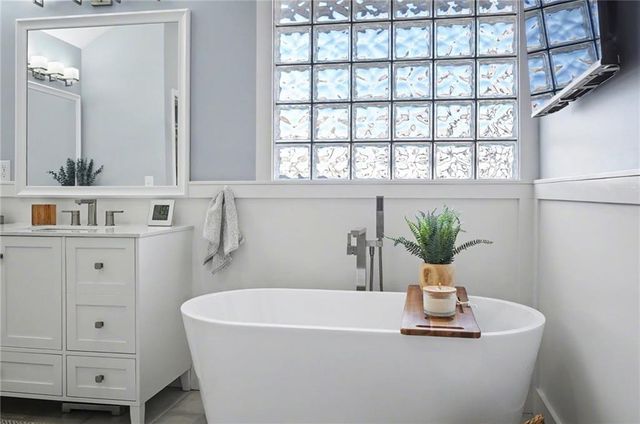 5511 Chouteau Street, Shawnee, KS 66226