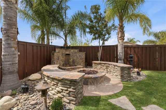 17765 Cape Jasmine, Canyon Country, CA 91387