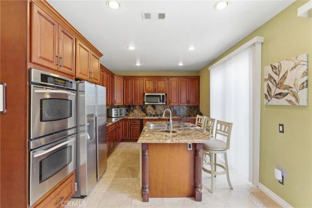 17765 Cape Jasmine, Canyon Country, CA 91387