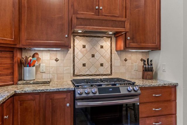 1983 CREEK SIDE DRIVE, Neenah, WI 54956