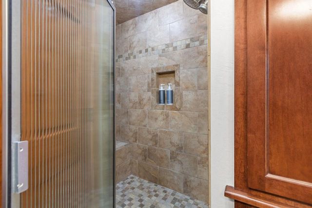 1983 CREEK SIDE DRIVE, Neenah, WI 54956