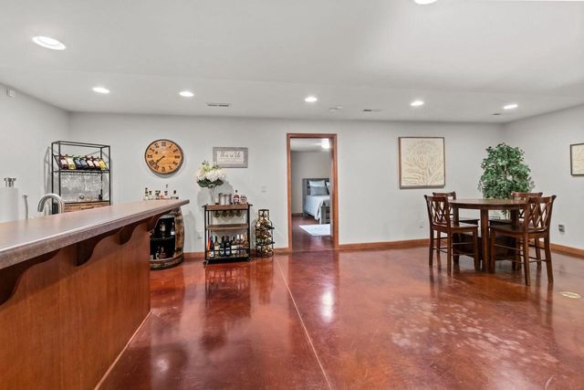 1983 CREEK SIDE DRIVE, Neenah, WI 54956