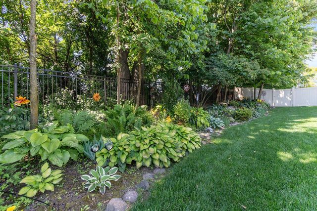 1983 CREEK SIDE DRIVE, Neenah, WI 54956