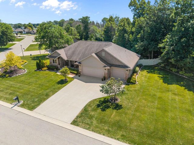 1983 CREEK SIDE DRIVE, Neenah, WI 54956