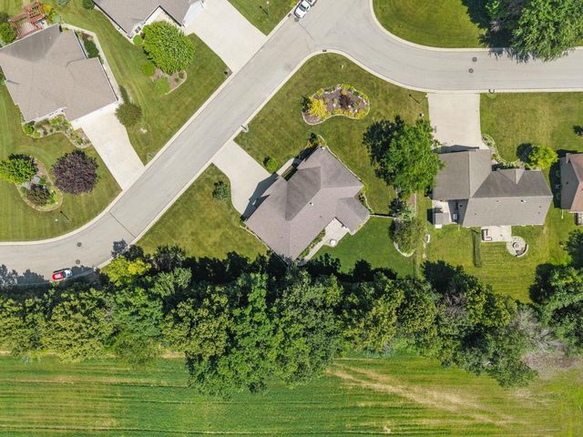 1983 CREEK SIDE DRIVE, Neenah, WI 54956