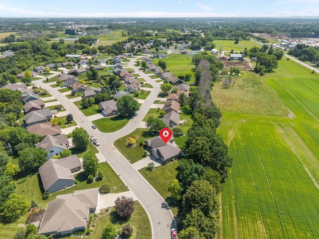 1983 CREEK SIDE DRIVE, Neenah, WI 54956