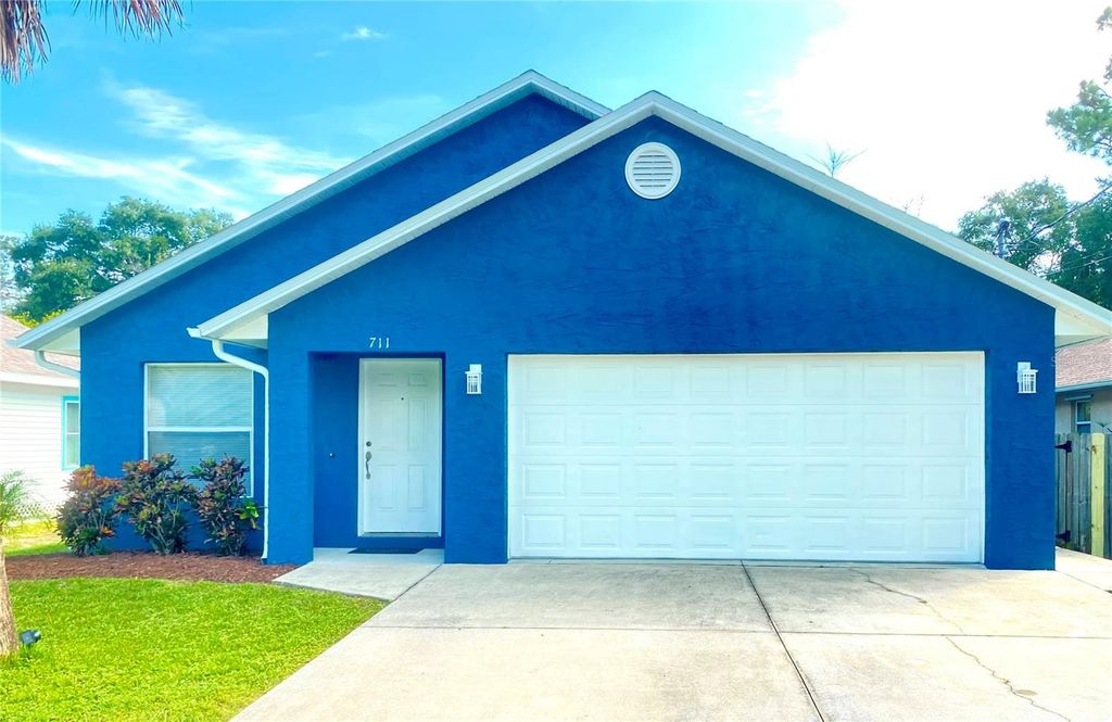 711 DOUGHERTY STREET, New Smyrna Beach, FL 32168
