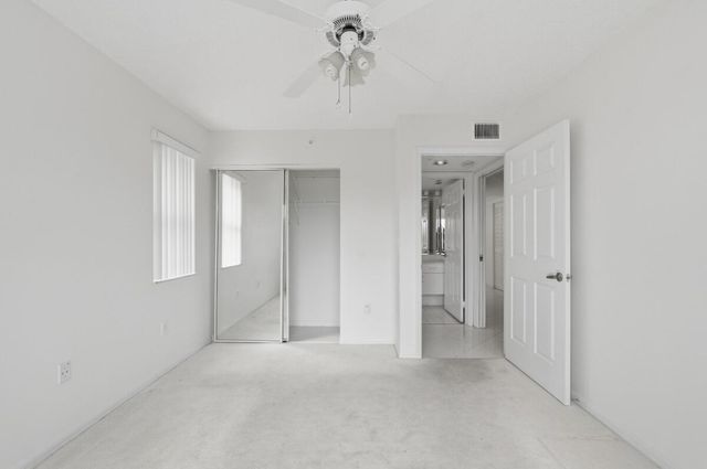 7649 E Granville Drive 301, Tamarac, FL 33321