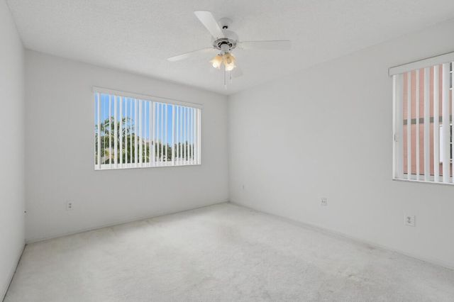 7649 E Granville Drive 301, Tamarac, FL 33321