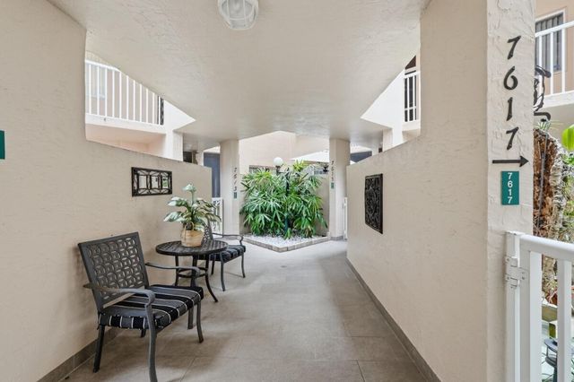 7649 E Granville Drive 301, Tamarac, FL 33321