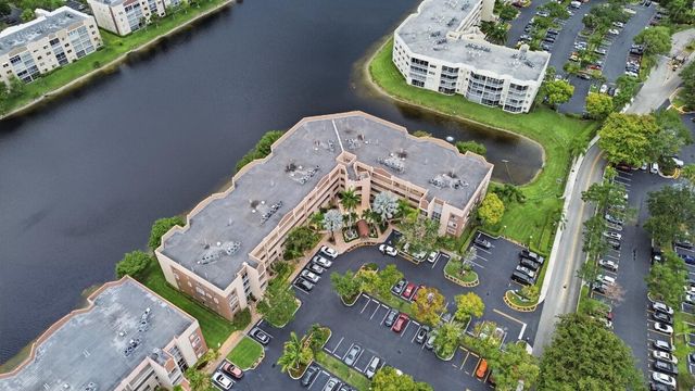 7649 E Granville Drive 301, Tamarac, FL 33321