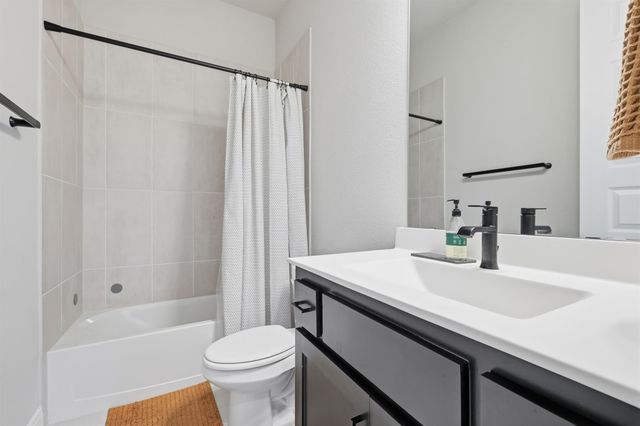 1516 18th Street, Northlake, TX 76226