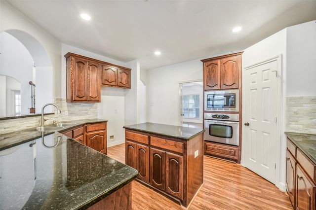 16810 Noble Pass Lane, Houston, TX 77095