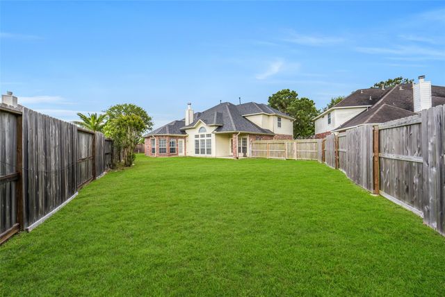 16810 Noble Pass Lane, Houston, TX 77095