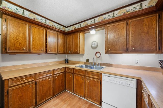 1209 Hidden Hills Drive, Corsicana, TX 75110
