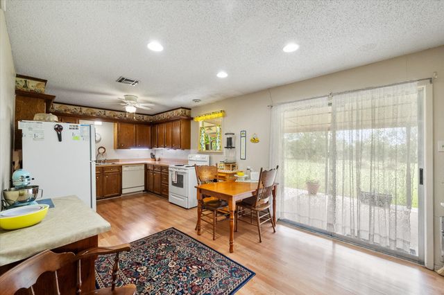 1209 Hidden Hills Drive, Corsicana, TX 75110