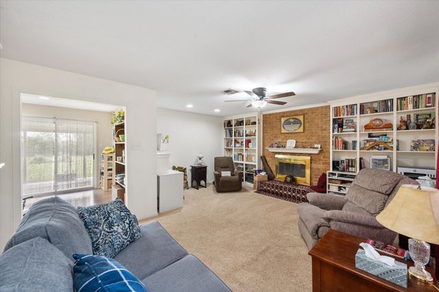 1209 Hidden Hills Drive, Corsicana, TX 75110