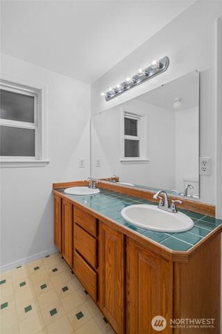 3627 Kings Way SE, Olympia, WA 98501