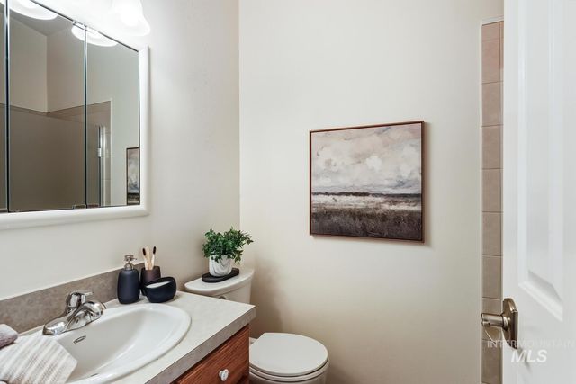 8290 W Clubhouse Ln., Garden City, ID 83714