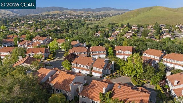 371 Bellflower Ct, San Ramon, CA 94582