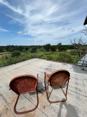 410 County Road 433, Mullin, TX 76864