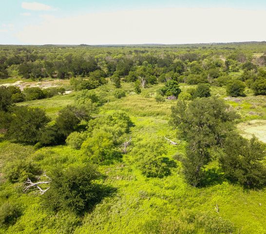 410 County Road 433, Mullin, TX 76864