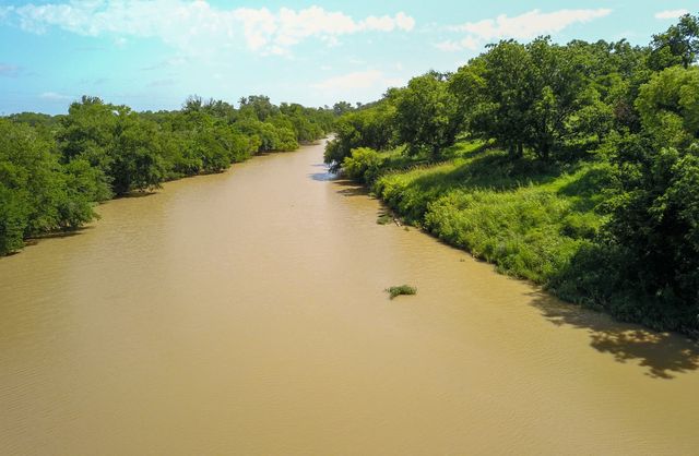 410 County Road 433, Mullin, TX 76864