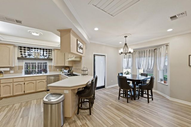 3287 Mckelvy, Fresno, CA 93611