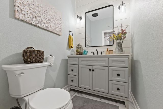 3287 Mckelvy, Fresno, CA 93611