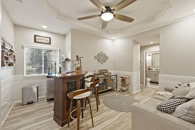 3287 Mckelvy, Fresno, CA 93611