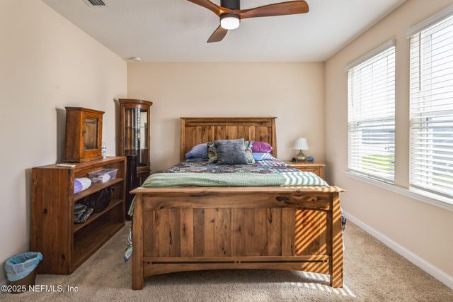 1571 PANTHER LAKE Parkway, Jacksonville, FL 32221
