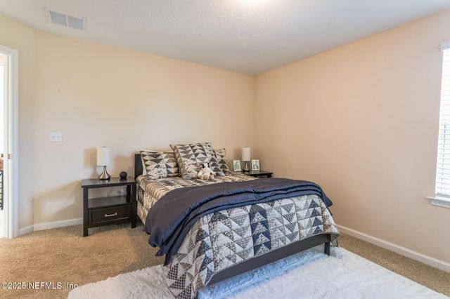 1571 PANTHER LAKE Parkway, Jacksonville, FL 32221