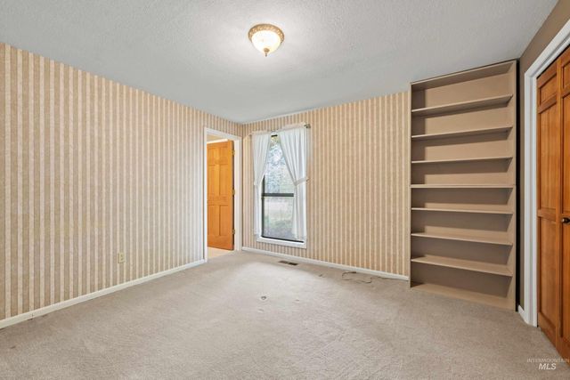2333 Table Rock Rd, Boise, ID 83712