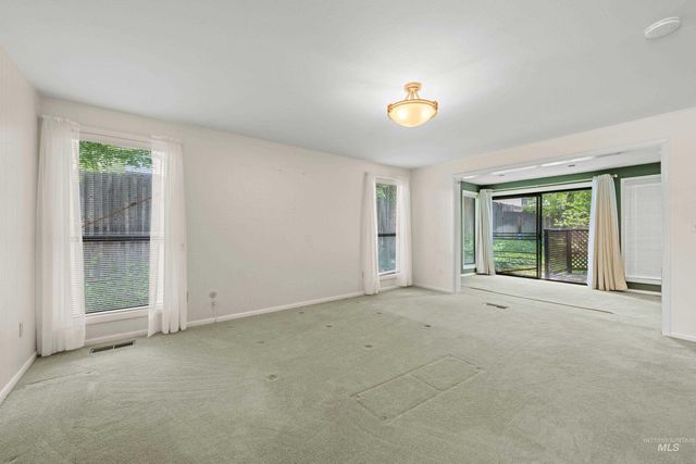 2333 Table Rock Rd, Boise, ID 83712