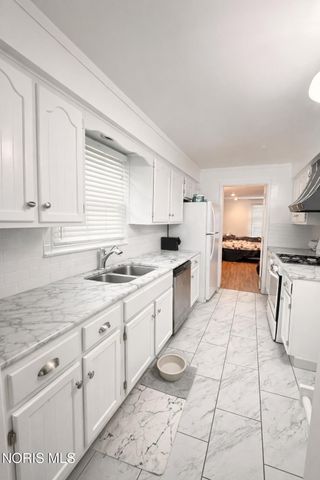 4206 Grantley Road, Toledo, OH 43613