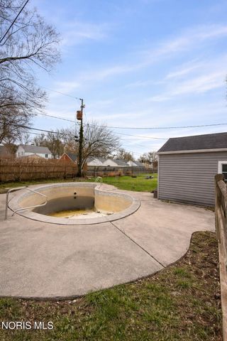 4206 Grantley Road, Toledo, OH 43613