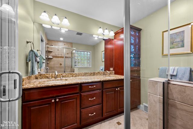 243 Beaupre Avenue, Grosse Pointe Farms, MI 48236