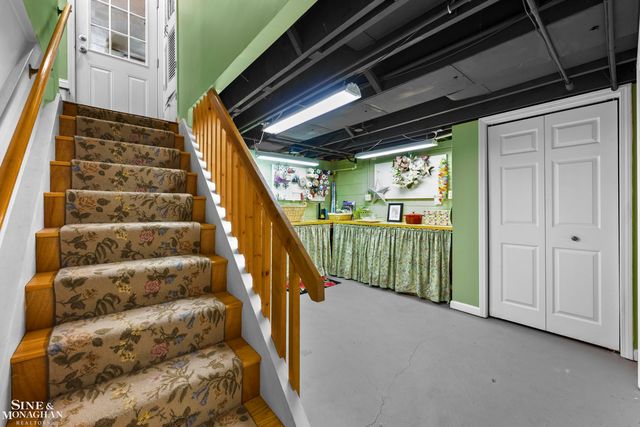 243 Beaupre Avenue, Grosse Pointe Farms, MI 48236