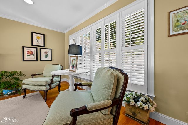 243 Beaupre Avenue, Grosse Pointe Farms, MI 48236