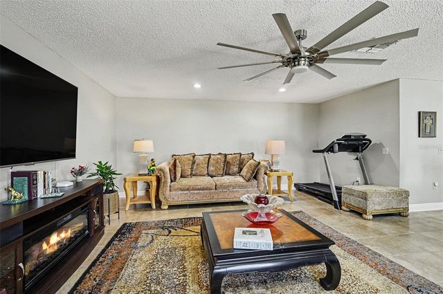 121 MAYFIELD DRIVE, Sanford, FL 32771