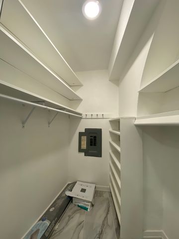 300 N State Street 3834, Chicago, IL 60654