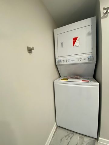 300 N State Street 3834, Chicago, IL 60654